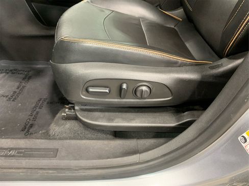 Used 2023 GMC Terrain AT4 image 17