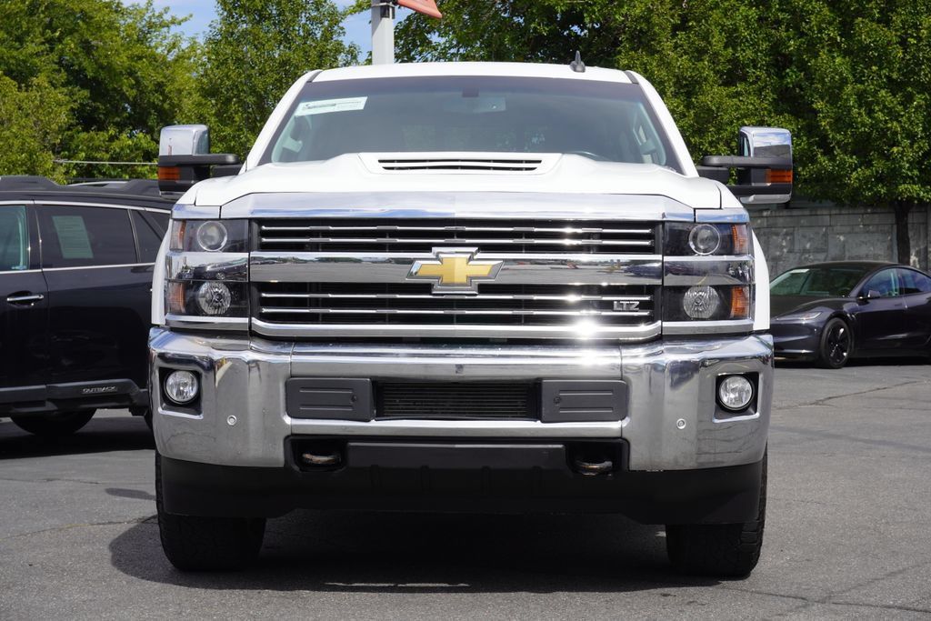 Used 2019 Chevrolet Silverado 2500 LTZ w/ Duramax Plus Package AWD/4WD image 9