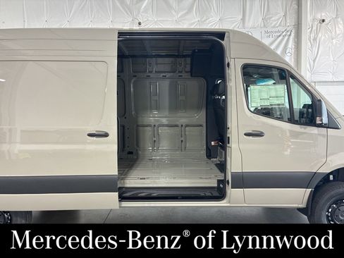 New 2026 Mercedes-Benz Sprinter 2500 image 4