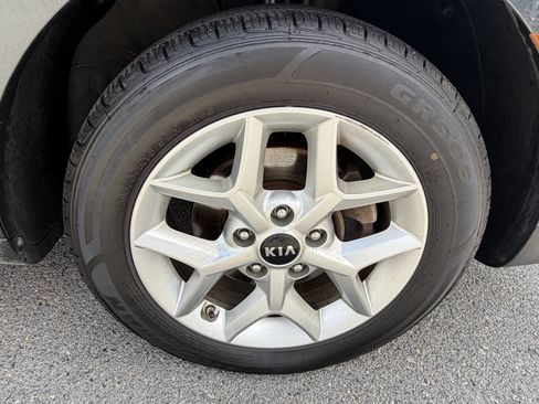Used 2021 Kia Soul S FWD image 16