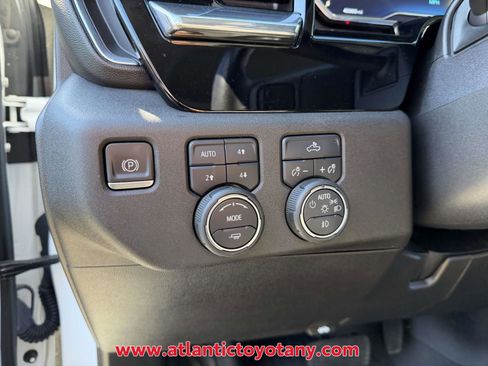 Used 2022 Chevrolet Silverado 1500 RST AWD/4WD image 22