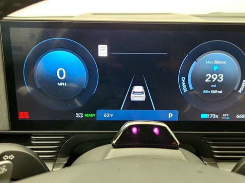 Used 2025 Hyundai Ioniq 5 Limited image 14