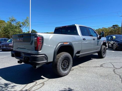 Used 2025 GMC Sierra 2500 AT4X w/ AT4X AEV Edition AWD/4WD image 7