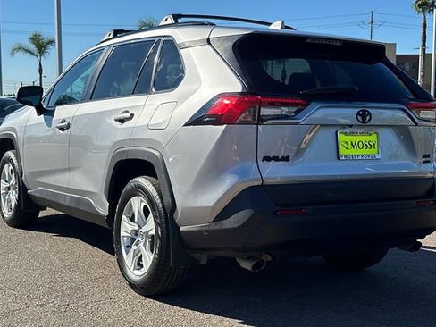 Used 2021 Toyota RAV4 XLE w/ Convenience Package image 8