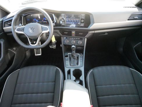 Certified 2024 Volkswagen Jetta Sport image 10