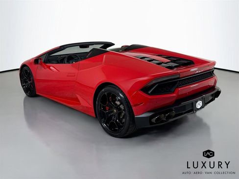 Used 2018 Lamborghini Huracan LP 580-2 image 8