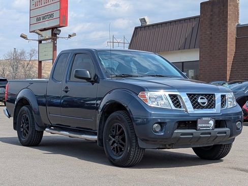 Used 2019 Nissan Frontier SV image 6