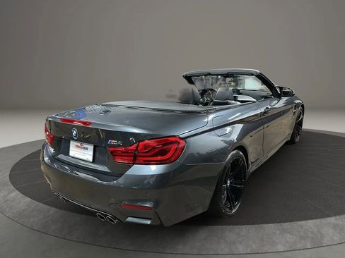 Used 2018 BMW M4 Convertible image 5