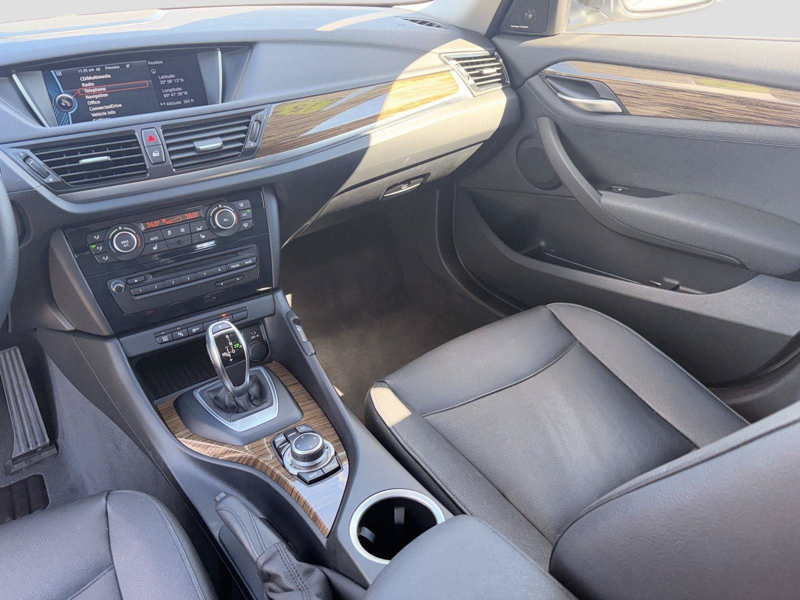 Used 2015 BMW X1 sDrive28i RWD image 16