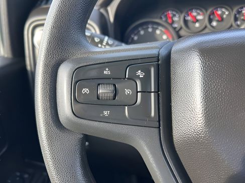 Used 2025 Chevrolet Silverado 2500 W/T w/ WT Convenience Package image 17