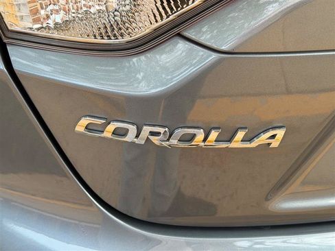 Used 2025 Toyota Corolla LE FWD image 20