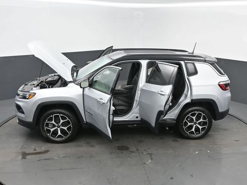 New 2026 Jeep Compass Limited image 55