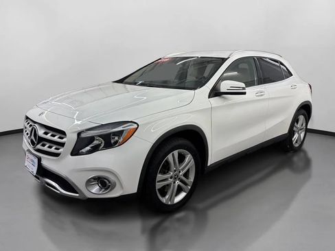 Used 2019 Mercedes-Benz GLA 250 4MATIC image 4