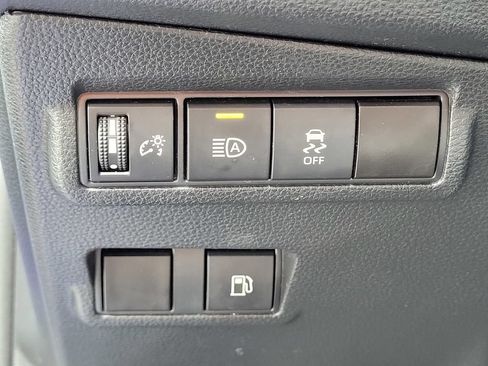 Used 2024 Toyota Corolla Cross AWD Hybrid w/ Moonroof Package image 8