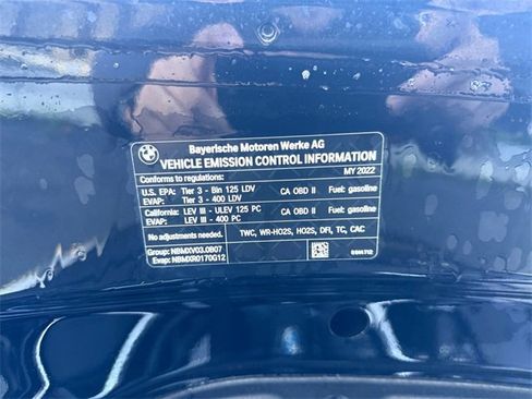 Used 2022 BMW 740i w/ M Sport Package image 32