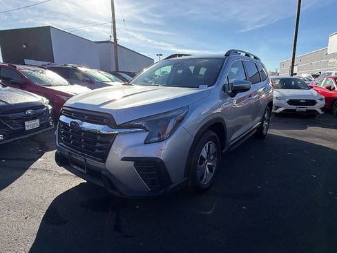 Used 2024 Subaru Ascent Premium w/ Convenience Package image 1