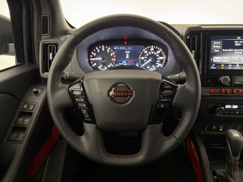 Certified 2026 Nissan Frontier PRO-4X w/ Tow Package AWD/4WD image 15