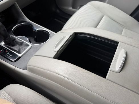 Used 2019 Toyota Highlander LE image 22