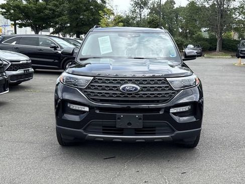 Used 2023 Ford Explorer XLT w/ Equipment Group 202A AWD/4WD image 6