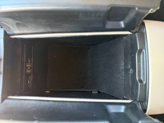 Used 2018 Mercedes-Benz GLC 300 4MATIC image 13