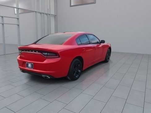 Used 2022 Dodge Charger SXT RWD image 8