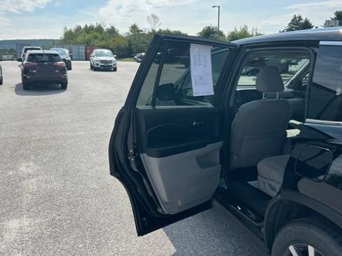 Used 2021 Honda Pilot EX image 29