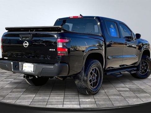 Used 2024 Nissan Frontier S image 2