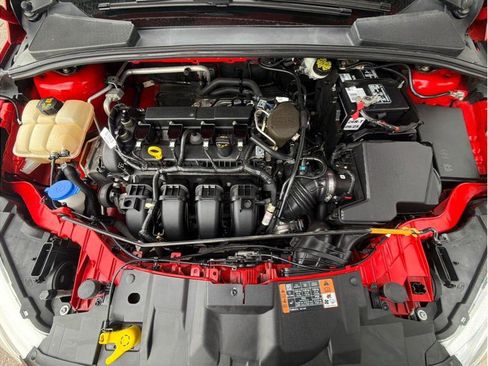 Used 2015 Ford Focus SE FWD image 23