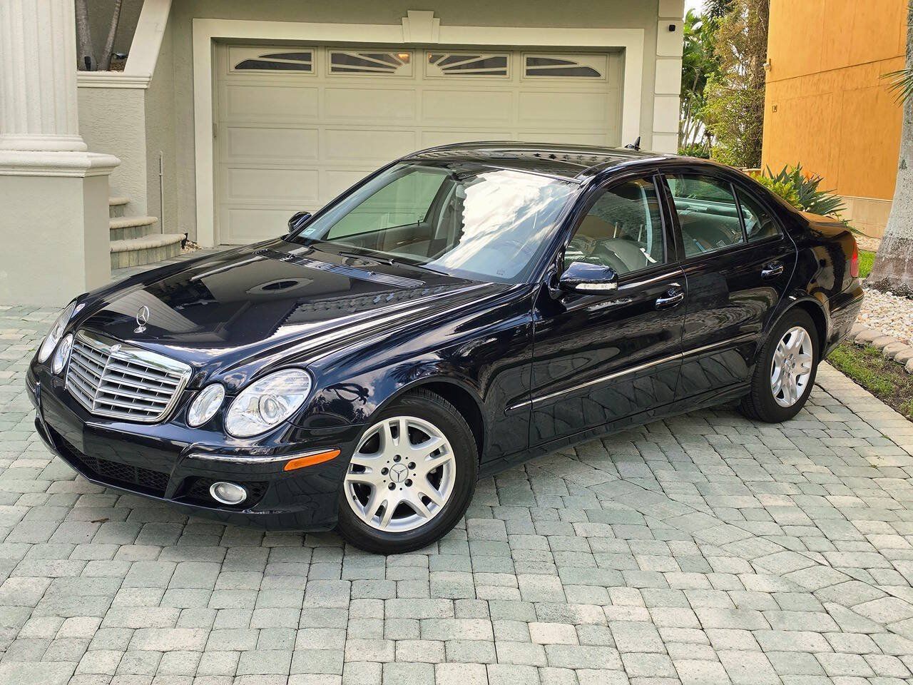 Used 2007 Mercedes-Benz E 320 BlueTEC Sedan image 3