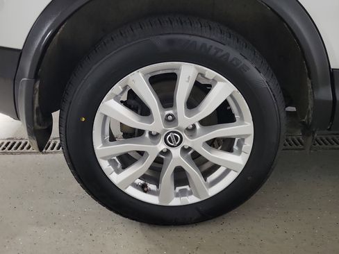 Used 2020 Nissan Rogue Sport S w/ Appearance Package FWD image 6