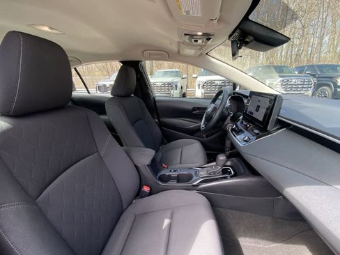 Used 2024 Toyota Corolla LE image 24