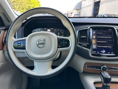 Used 2017 Volvo XC90 T6 Inscription w/ Vision Package image 31