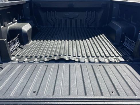 Used 2024 Chevrolet Silverado 1500 LT image 12