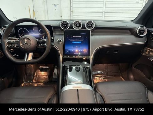 Used 2023 Mercedes-Benz GLC 300 4MATIC image 23
