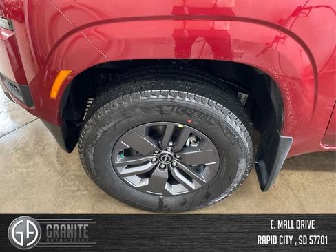 New 2025 Nissan Frontier SV w/ SV Convenience Package image 12