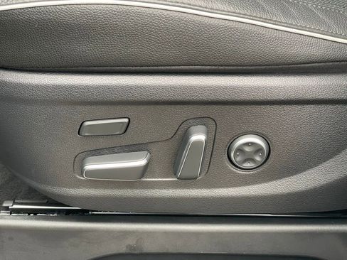 Used 2025 Hyundai Palisade Limited AWD/4WD image 15