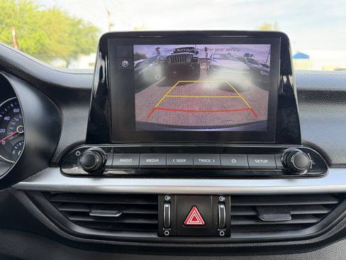 Used 2023 Kia Forte LXS image 16