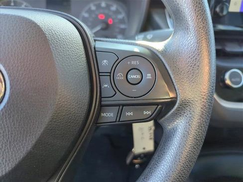 Used 2023 Toyota Corolla LE image 14