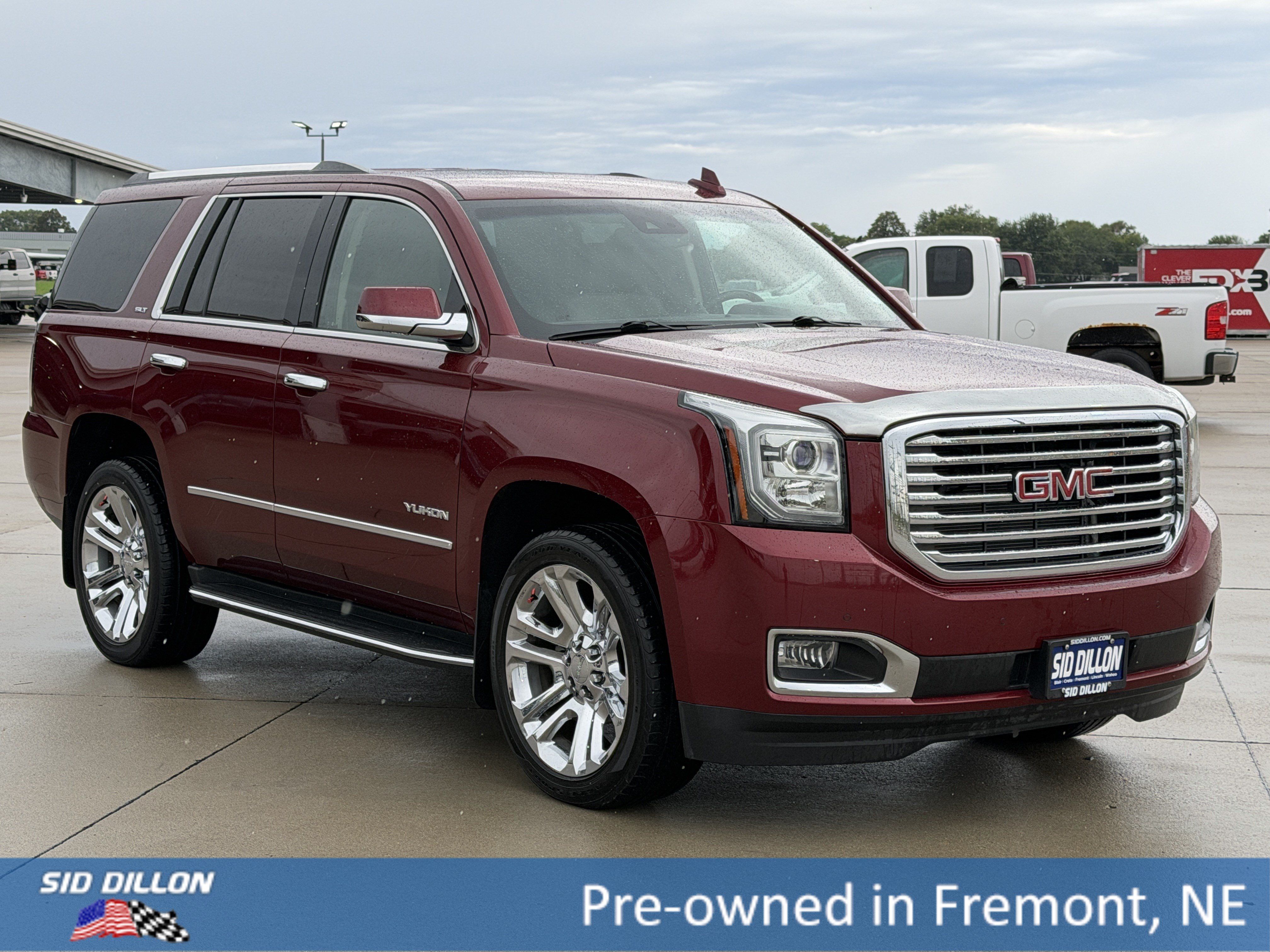 Used 2016 GMC Yukon SLT w/ Premium Edition AWD/4WD image 2
