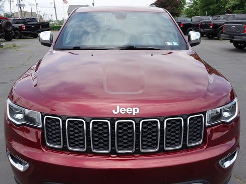 Used 2018 Jeep Grand Cherokee Limited AWD/4WD image 6