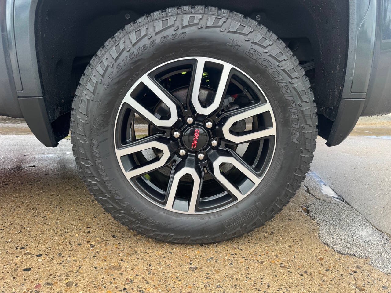 Used 2021 GMC Sierra 1500 AT4 w/ Technology Package AWD/4WD image 9