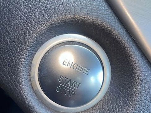 Used 2016 Mercedes-Benz CLA 250 image 9