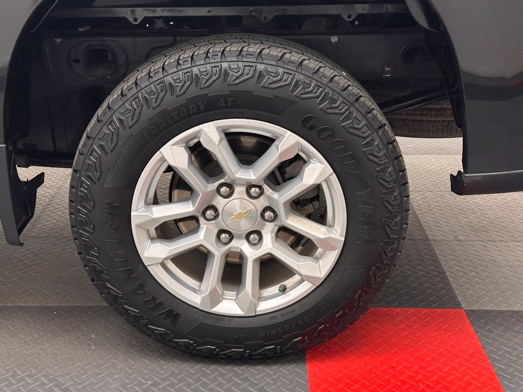 Used 2024 Chevrolet Silverado 1500 LT AWD/4WD image 21