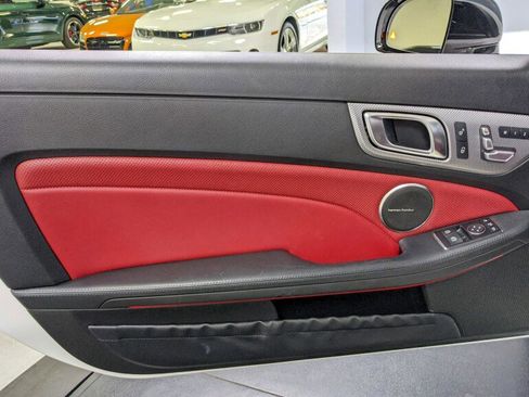 Used 2017 Mercedes-Benz SLC 43 AMG image 29