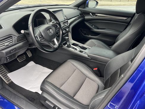 Used 2020 Honda Accord Sport image 8