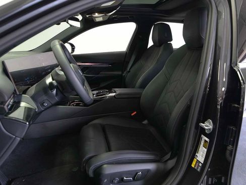 Used 2026 BMW i5 eDrive40 RWD image 8
