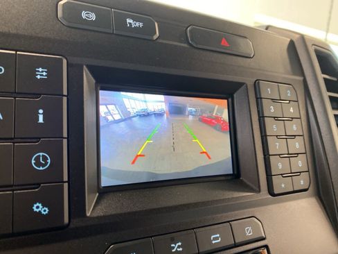 Certified 2022 Ford F350 XL w/ Power Equipment Group image 29