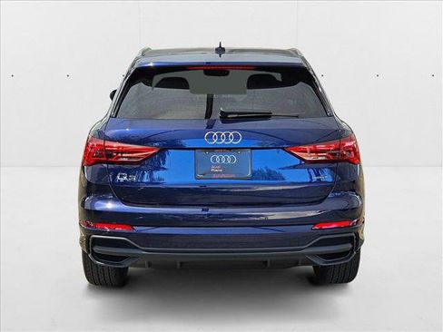 New 2025 Audi Q3 2.0T Premium w/ Convenience Package image 8