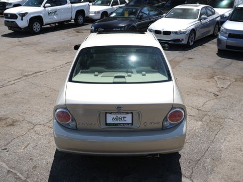 Used 2002 Nissan Maxima GLE FWD image 13