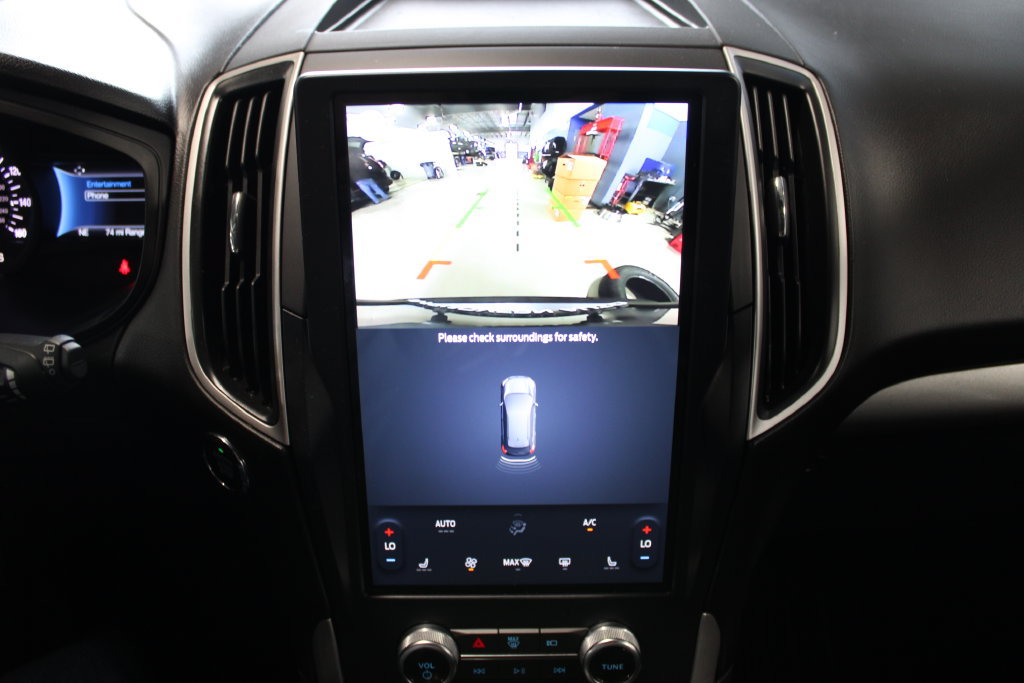 Used 2023 Ford Edge SEL AWD/4WD image 17